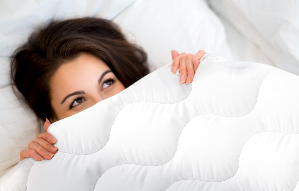 Siebenschläfer Sommerdecke 140x200 cm - dünne und leichte Bettdecke für den Sommer (140 x 200 cm - leichte Sommer-Bettdecke)